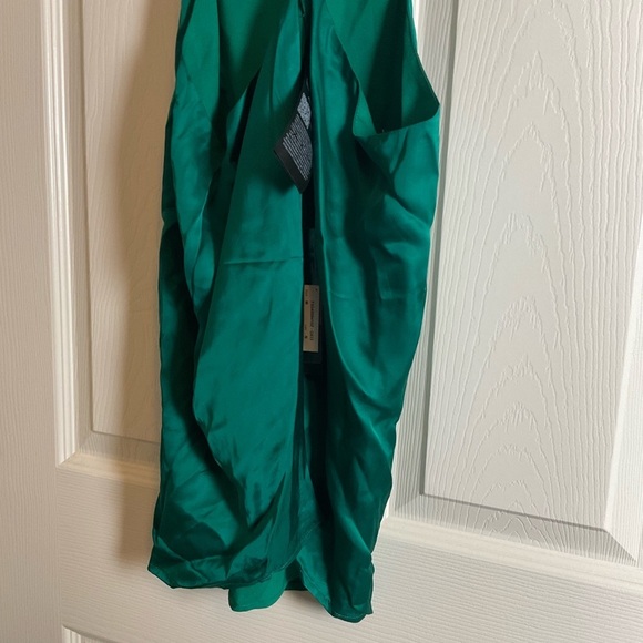 Marciano woman’s emerald green backless top medium - Picture 7 of 11